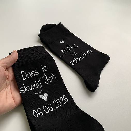 Maľované ponožky pre ženícha (čierne s maľbou nad členkom)