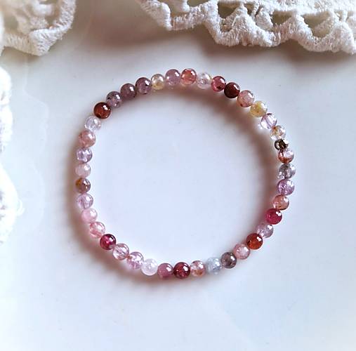Náramky - Náramok*spinel*0,45 cm - 17535436_
