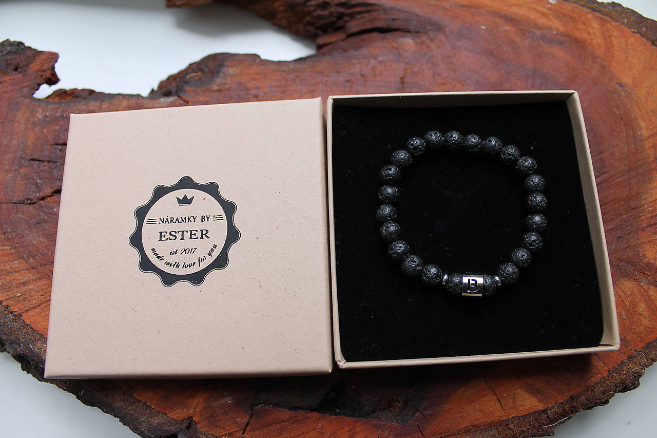 Relaxujem, dýcham, odbúravam stres ❤️s inicilálkou