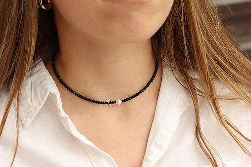 Náhrdelník choker spinel, perla