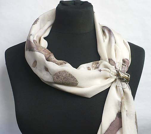 Šatky - Saténový šál so sponou Ekoprint 35. - 17540652_