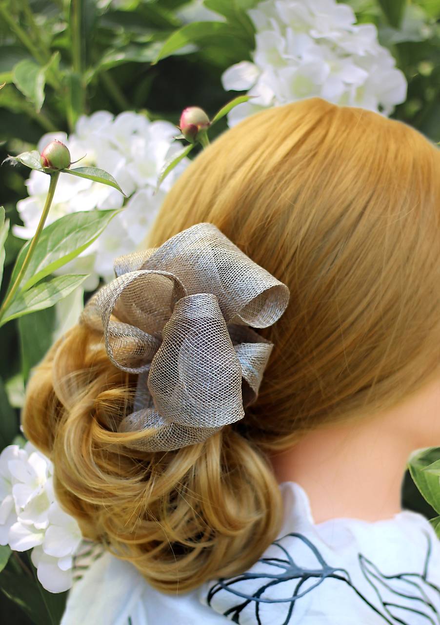 Ozdoba  - Kvet Sinamay 132