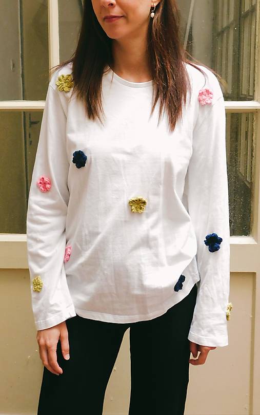 Topy, tričká, tielka - White Blossom Tee upcyklované tričko - 17541044_