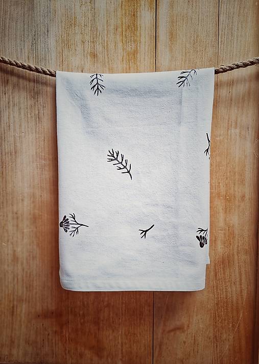 Úžitkový textil - Utierka Rumanček (Drobné lístky a kvety rumančeka po celej ploche utierky) - 17544388_