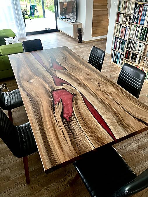 Nábytok - Epoxidový jedálenský orechový stôl. - 17544170_