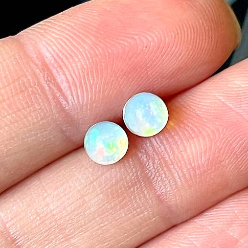 Rainbow Welo Opal AG925 Earrings / Strieborné náušnice s opálmi welo E013