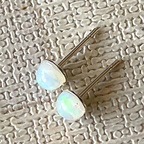 Rainbow Welo Opal AG925 Earrings / Strieborné náušnice s opálmi welo E013