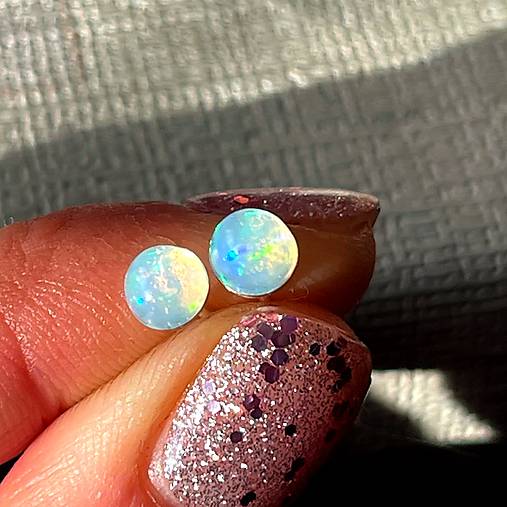 Rainbow Welo Opal AG925 Earrings / Strieborné náušnice s opálmi welo E013