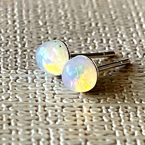 Rainbow Welo Opal AG925 Earrings / Strieborné náušnice s opálmi welo E013
