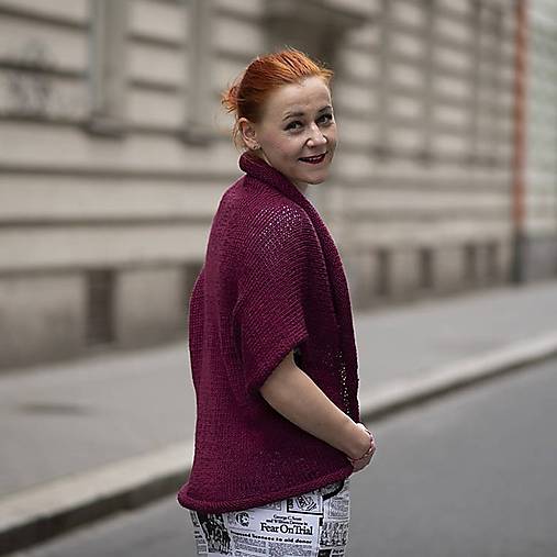 Vesty - Pletená vesta - bordová  - 17550168_