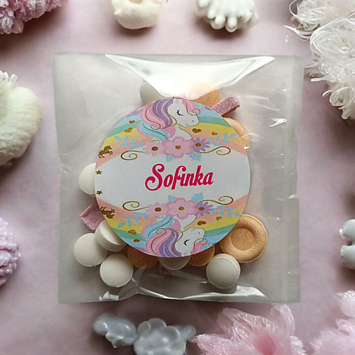 Darčeky pre svadobčanov - Detské cukríky Jednorožec dúha - 17552242_