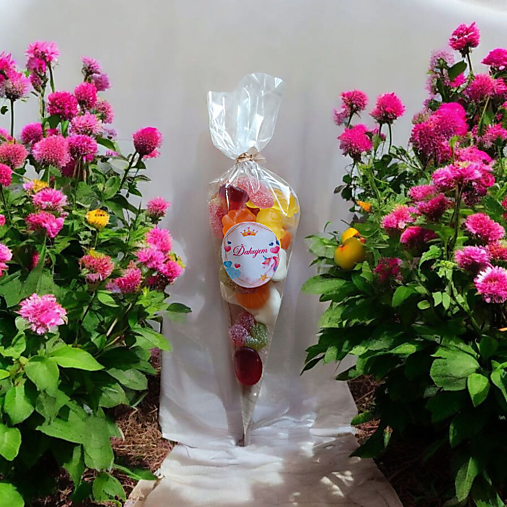 Darčeky pre svadobčanov - Svadobné cukríky kornút - 17552394_