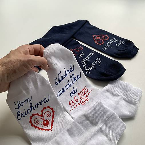 Sada maľovaných ponožiek ako svadobný dar / dar k výročiu svadby