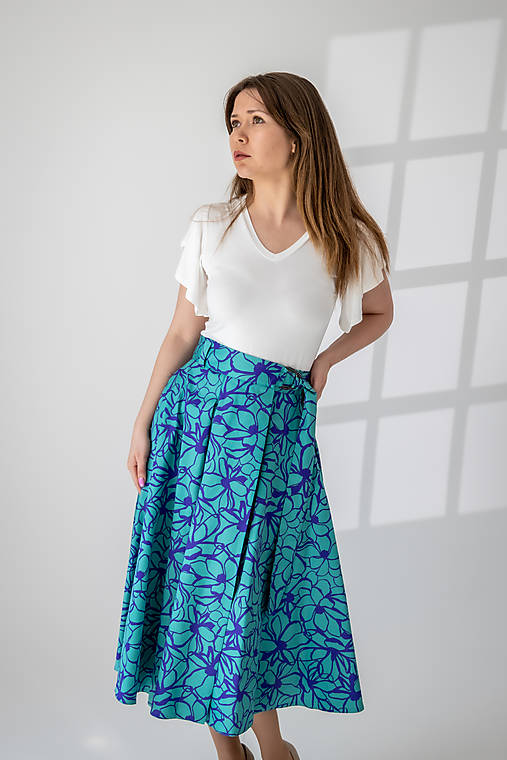 Sukne - Zavinovacia sukňa kvetinová fialový kvet Alica M/L - 17554177_