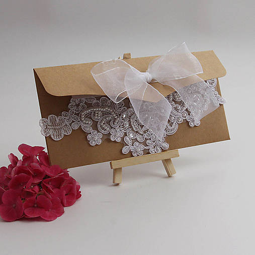 Darčeková obálka na peniaze pre novomanželov