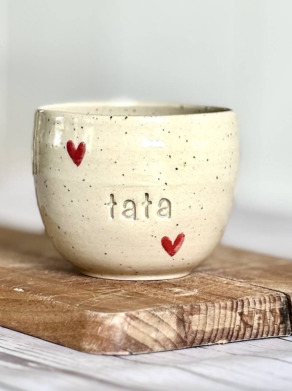 Pohárik TATA Love na bodkovanej hline