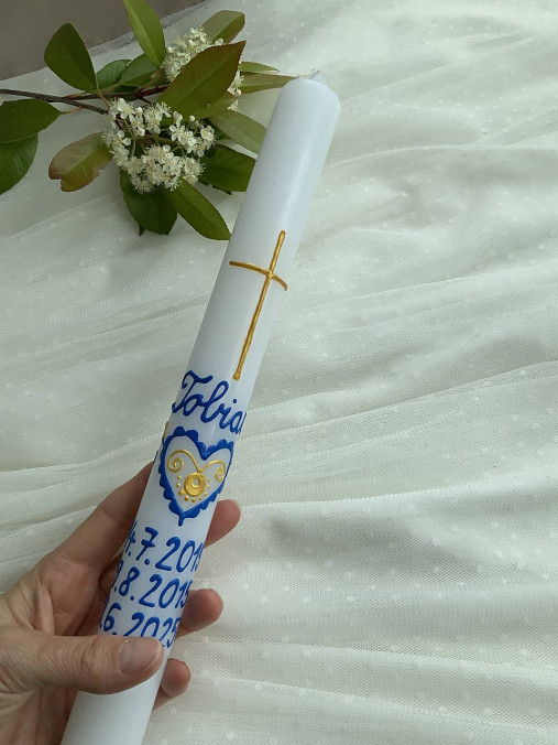 Ručne maľovaná krstná svieca s personalizáciou – 35 cm, biely vosk (v modrozlatá)