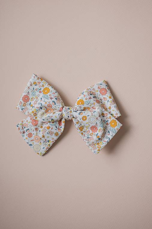 Ozdoby do vlasov - Bavlnená vzorovaná mašľa do vlasov Bambina (Pastelová kvietkovaná) - 17555712_