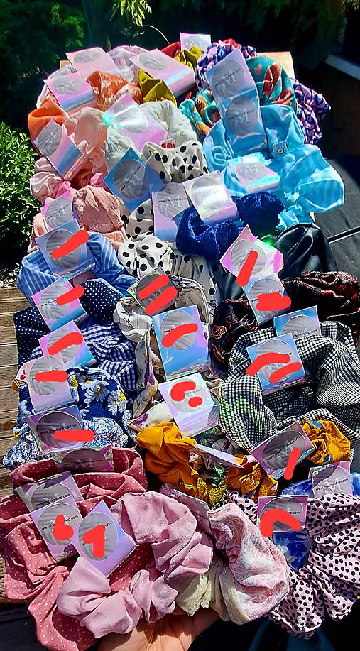 scrunchie - gumička do vlasů