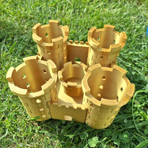 Úložné priestory & Organizácia - Veselý farbičkovník v tvare hradu, zlatá farba - 17557532_