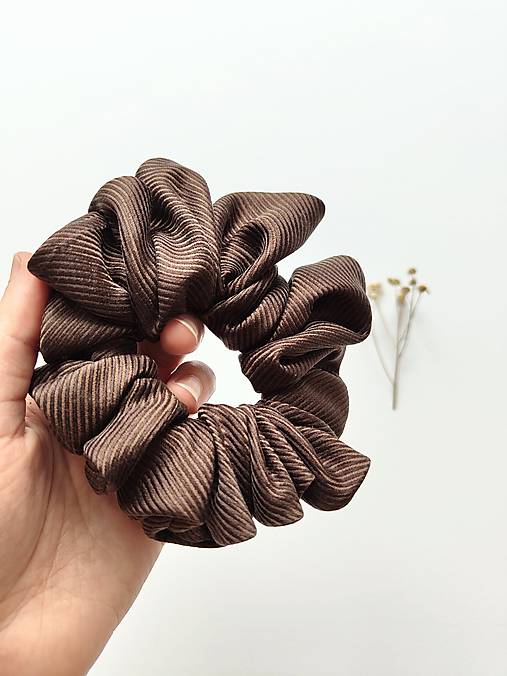 Basic MAXI scrunchie (Hnedá)