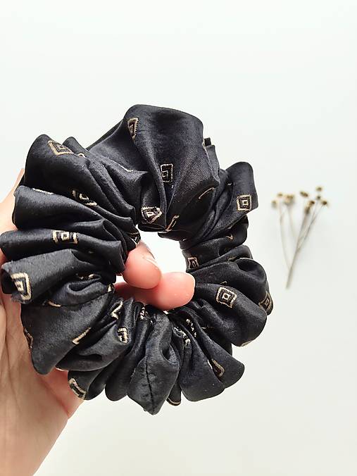 Basic MAXI scrunchie (Čierna)