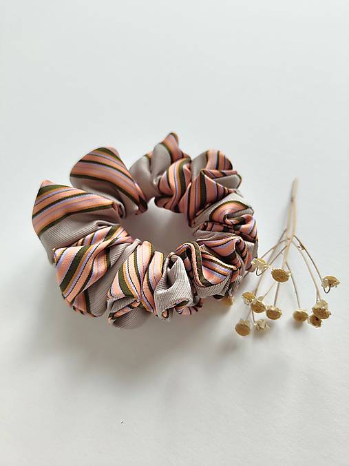 Basic MAXI scrunchie (Pestrofarebná)