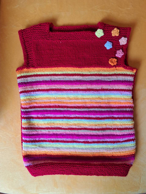 Detské oblečenie - Dievčenská vestička - lentilky  - 17560526_