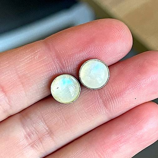 ZĽAVA 20% Moonstone Silver Ag925 Stud Earrings / Strieborné náušnice s mesačným kameňom E055