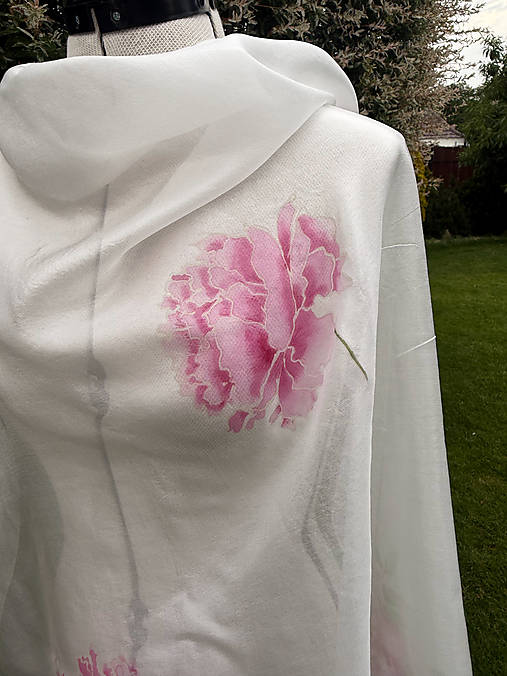 Maľovaná hodvábna šatka Soft Peony