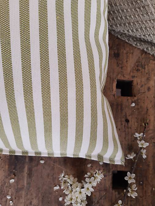 Úžitkový textil - Vankúš s výplňou zelený prúžok - 17566253_