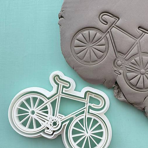 Príbory, varešky, pomôcky - Vykrajovátko – bicykel - 17569402_