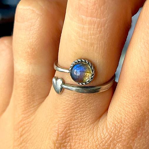 Heart Natural Labradorite Ag925 Ring / Strieborný prsteň s labradoritom E001