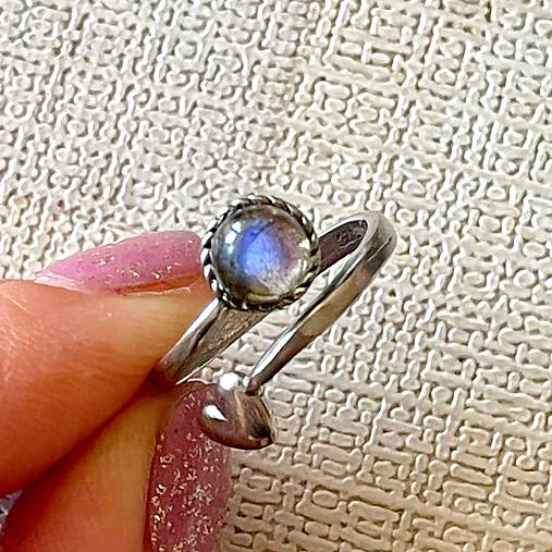 Heart Natural Labradorite Ag925 Ring / Strieborný prsteň s labradoritom E001