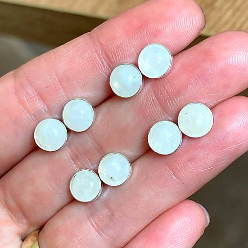 SUPER CENA Moonstone Silver Ag925 Stud Earrings / Strieborné náušnice s mesačným kameňom E055
