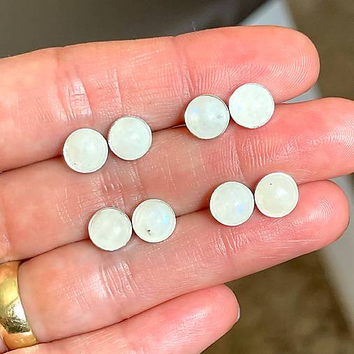 SUPER CENA Moonstone Silver Ag925 Stud Earrings / Strieborné náušnice s mesačným kameňom E055