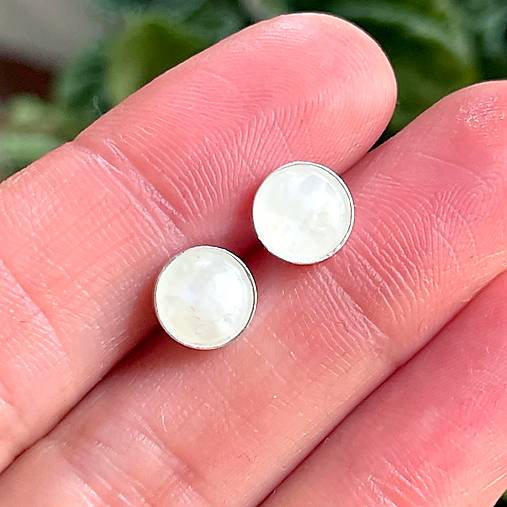 SUPER CENA Moonstone Silver Ag925 Stud Earrings / Strieborné náušnice s mesačným kameňom E055