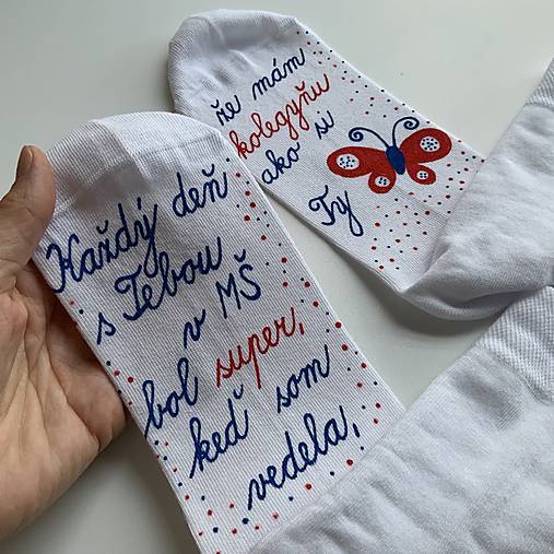 Maľované ponožky pre super KOLEGYŇU (biele s motýlikom na rozlúčku)