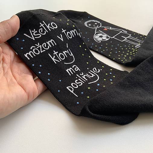 Maľované ponožky ako darček k prvému svätému prijímaniu