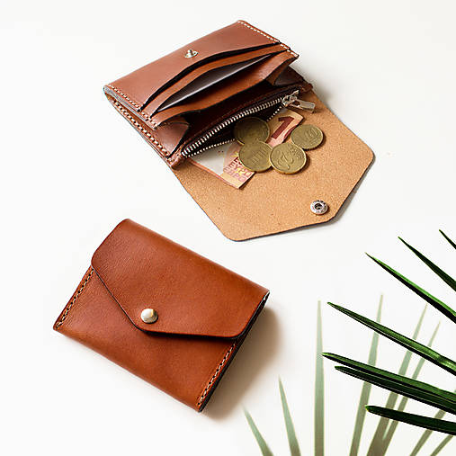 Peňaženky - MINI+ZIPS | malá kožená peňaženka na zips (Koňaková) - 17576450_