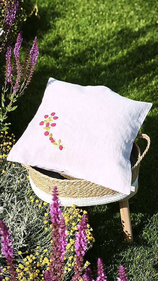 Úžitkový textil - Maliny - vyšívaný poťah na vankúš 100% ľan - 17579143_