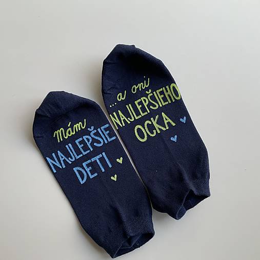 Maľované ponožky pre najlepšieho ocka, ktorý má najlepšie deti (čierne/tmavomodré členkové)