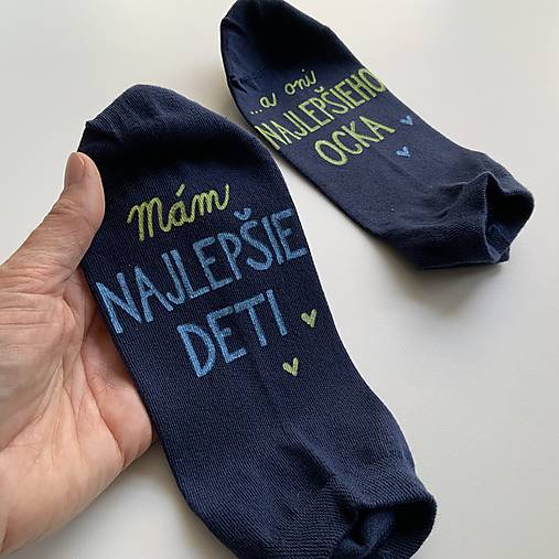 Maľované ponožky pre najlepšieho ocka, ktorý má najlepšie deti (čierne/tmavomodré členkové)