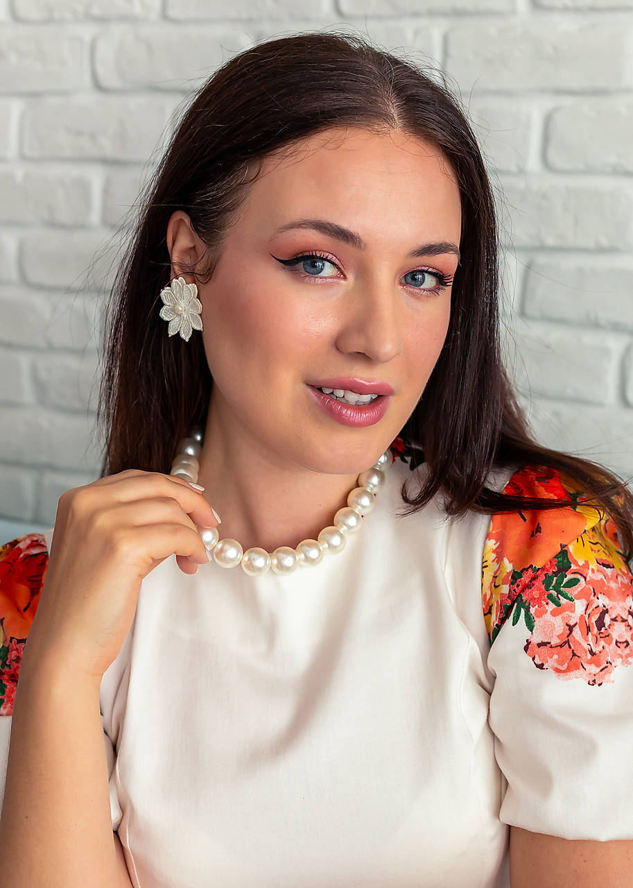 Florum RES - náhrdelníky  (Perlový náhrdelník s vintage krajkou na viazanie mašle)