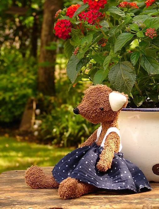 Hračky - hnedá slečna "Pupy" v sukničke z mušelínu - 17583792_