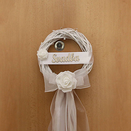 Svadobný veniec na dvere