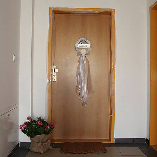 Svadobný veniec na dvere