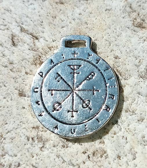Pánske šperky - k-o-m-p-a-s vikingský amulet (kľúčenka vegvísir) - 17586321_