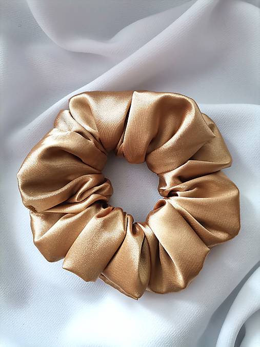 Ozdoby do vlasov - Saténová scrunchie maxi - zlatá - 17587487_