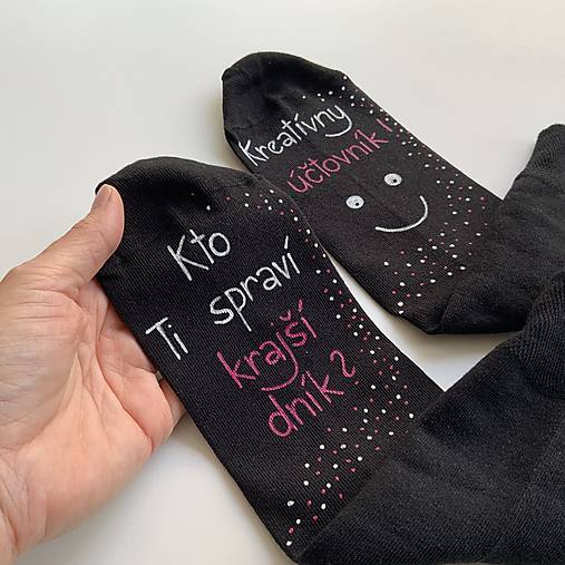 Maľované ponožky pre kreatívneho účtovníka (čierne)